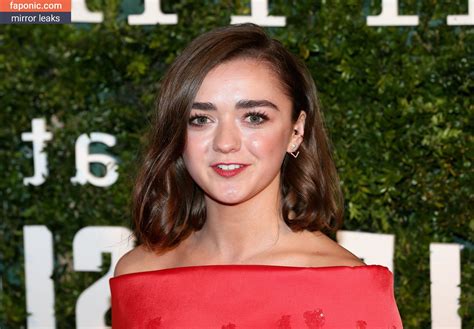 Maisie Williams Nude Uncensored Photos